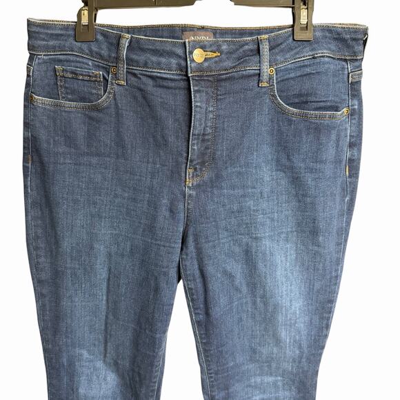 NYDJ Not Your Caught Jeans Marilyn Straight 14 High Rise Blue Women's Classic - Picture 2 of 11